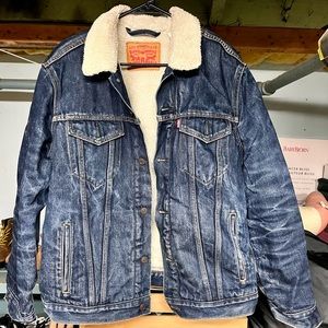 Levi’s dark wash denim sherpa trucker jacket